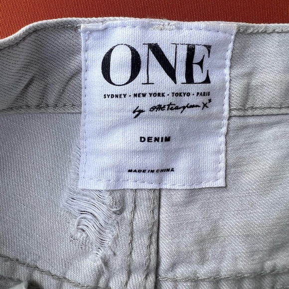 ONE TEASPOON Hawks Shorts Relaxed Fit Distressed Ice Grey - Picture 14 of 16